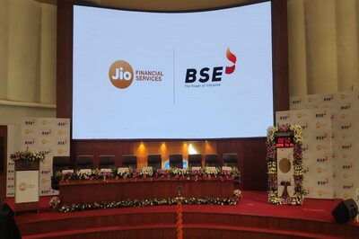 Jio Financial Services Shares Debut on D-Street; Stock Begins Trading At Rs 262 On NSE