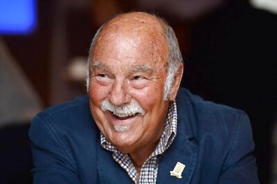 Tottenham Hotspur Great Jimmy Greaves Remains in Hospital, Does Not Have Coronavirus