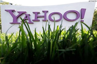 Yahoo, Facebook seek more time for settlement talks