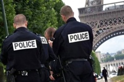 Man Shoots Himself Dead Playing Russian Roulette to 'Impress' a Woman in French Bar