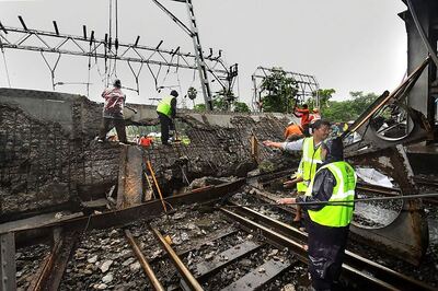 Alert Motorman Applies Train Brakes in Time, Averts Major Tragedy in Mumbai Bridge Collapse