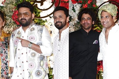 Kapil Sharma Calls Arti Singh 'Choti Behen' On Her Wedding, Sunil Grover Poses With Krushna Abhishek