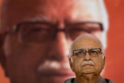 Saffron partners BJP, Shiv Sena rally for Advani