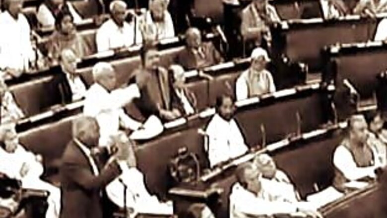 Burning issues in Parliament: fuel price, inflation