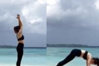 Mira Rajput Likes to Go With the Flow While Performing Surya Namaskar on Maldives Beach