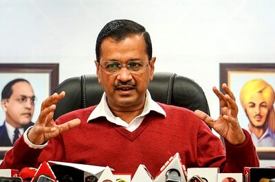 Delhi L-G Removes Kejriwal Govt's Nominees from Discom Boards, AAP Alleges 'Witch-hunt'