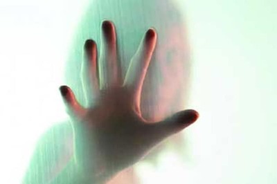 Girl immolates self after neighbour molests her