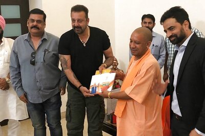 Sanjay Dutt is Yogi Adityanath's First Stop in ‘Sampark for Samarthan’ Campaign