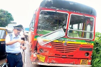 Mumbai: BEST driver rams into school bus