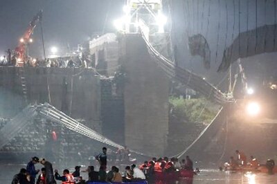 'Awful, Unfortunate Tragedy': World Leaders on Morbi Cable Bridge Collapse; Putin Expresses Condolences