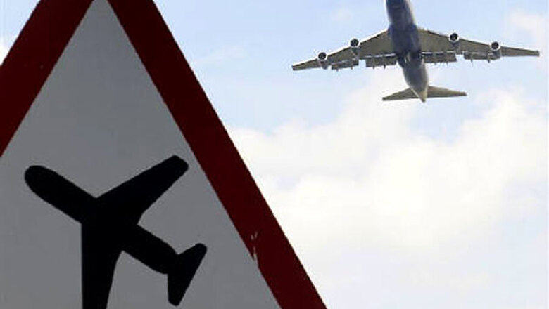 Hyderabad: Fog disrupts flights at airport
