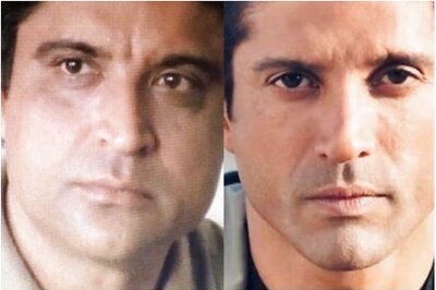 Farhan Akhtar is Spitting Image of His Father Javed Akhtar and This Pic is Proof
