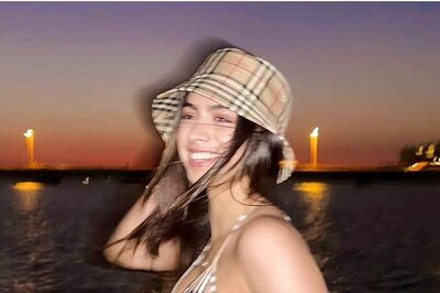 Khushi Kapoor is a Total Beach Babe in Rs 35,000 Bikini Top and Funky Hat, See Pics