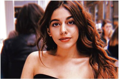 Pooja Bedi's Daughter Alaia F. Gets 3-Film Deal Even Before the Release of Jawaani Jaaneman