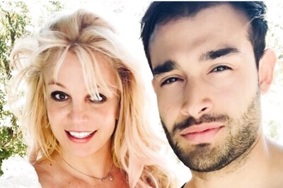 Britney Spears Gets Engaged to Boyfriend Sam Asghari with 'Lioness' Engraved Ring