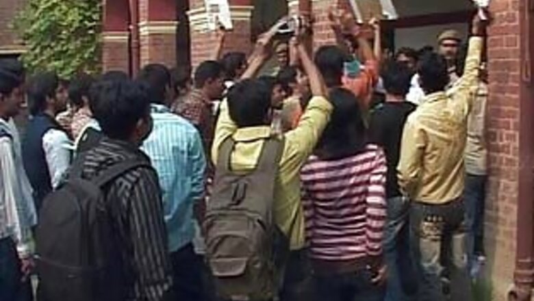 DU students protest against 4-year UG programme
