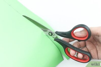 How to Fold a Hexaflexagon