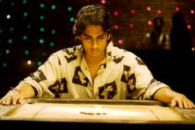 RDB  fame Siddharth back with Striker