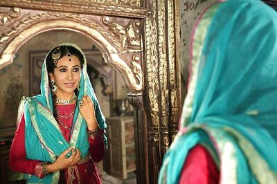 Karisma: Good time for married actresses in B'wood