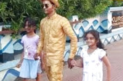 On Visakhapatnam's Beach Road, Why This Man Is A Sensation Among Tourists