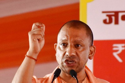 ‘Accidental Hindus’ Turn to Amethi and Temples Only Ahead of Elections: Yogi Slams Congress