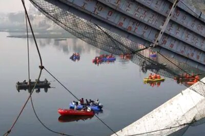 One Year After Morbi Bridge Tragedy, Kin of Victims Still Seek 'Justice'