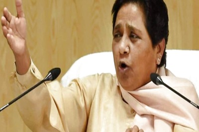 Mayawati Attacks SP, Says Party Rattled By BSP's Conferences for 'Enlightened Class', Questions Cycle Yatra on Janeshwar Mishra Birth Anniversary