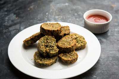 From Kothimbir Vadi to Corn Chaat, Lip-Smacking Snack Recipes for Rainy Season