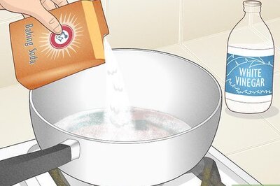 How to Remove Burnt Food from a Pot