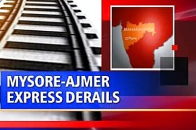 Mysore-Ajmer Express derails near Pune, five injured