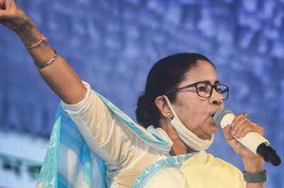 News18 Evening Digest: Mamata Rejigs Bengal Cabinet; Pelosi Leaves Taiwan & Other Top Stories
