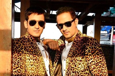 We keep variety in our songs, keeping the Meet Bros style common in all: Meet Bros