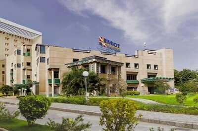 14 patients die in a Chennai private hospital allegedly due to power and oxygen failure