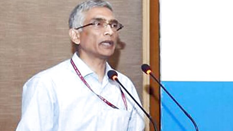 Modi Pauses Speech, Asks Cameras to Focus on Union Secy for His Swachh Bharat Work