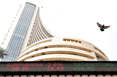 Sensex Declines 200 Points To 60,286; Nifty 50 Settles Near 17,700