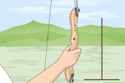 How to Hold an Archery Bow