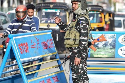Jammu and Kashmir: JeM Terrorist Associate Arrested in Pulwama District