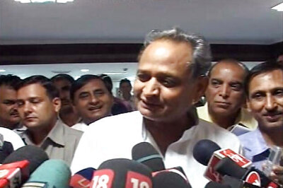 Not possible to have meal in Rs 1 or 5: Gehlot