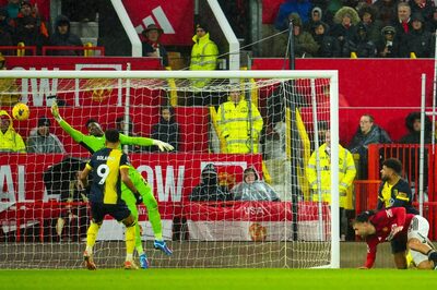 Premier League: Manchester United Slump 0-3 Home Defeat to Bournemouth