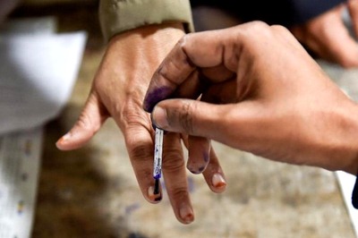 Separate Queue for Covid-19 Patients at Polling Booths in Bihar Polls