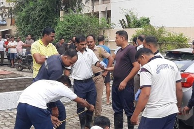 News18 Afternoon Digest:  3 Labourers Die While Working in Septic Tank of Pune Housing Society & Other Stories