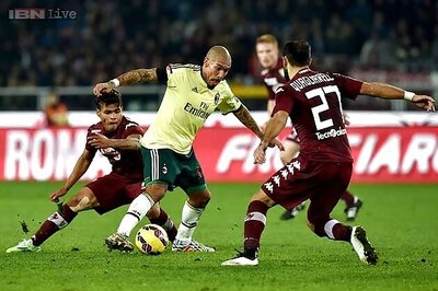 10-man AC Milan draw 1-1 at Torino in Serie A