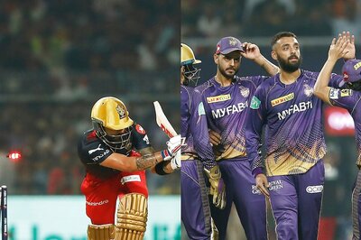 Watch: Sunil Narine Outwits Virat Kohli, Varun Chakaravarthy Deceives Faf du Plessis; KKR Spin Duo Derail RCB's Chase