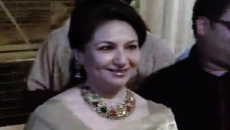 B'wood stars, politicians at Saif-Kareena's reception