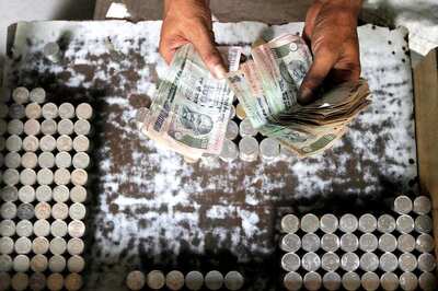 Rupee Rises 27 Paise to End at 4-month High, Extends Gain for 4th Day
