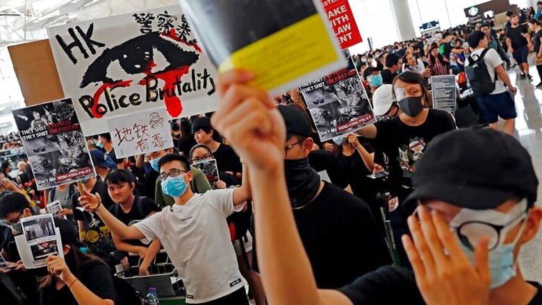 Taiwan Expels Chinese Tourist for Damaging 'Lennon Wall' Put up In Support of Hong Kong Protests