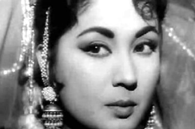 Meena Kumari Death Anniversary: 5 Memorable Songs of the Charismatic Actress