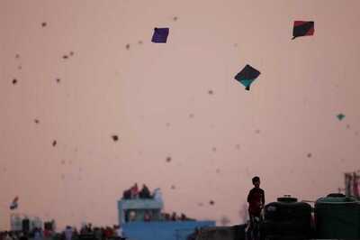 Daily Wage Labourers of Delhi's Biggest Kite Market Pray for Normalcy in Lal Kuan Area