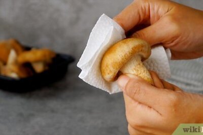How to Clean Shiitake Mushrooms