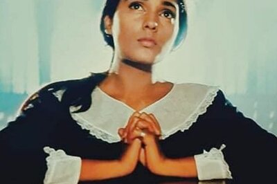 Happy Birthday Anu Aggarwal: 5 Memorable Songs of the Actress For Your Playlist